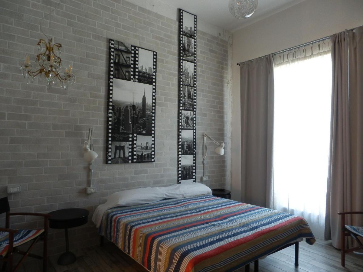 Bed and Breakfast Bb Sharingloft Сирмионе Экстерьер фото