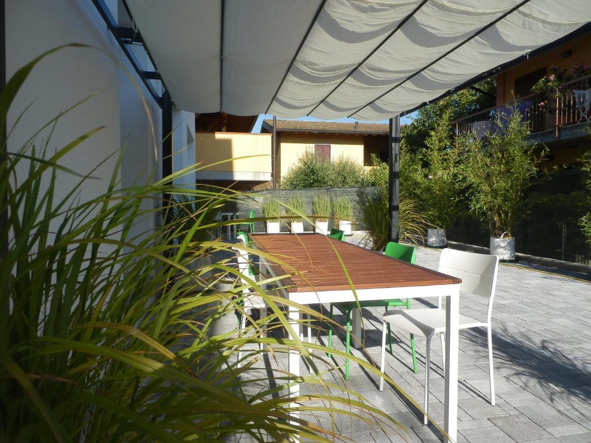 Bed and Breakfast Bb Sharingloft Сирмионе Экстерьер фото